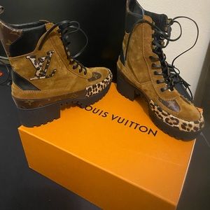 Louis Vuitton Platform Desert Boot. Size 39 1/2
